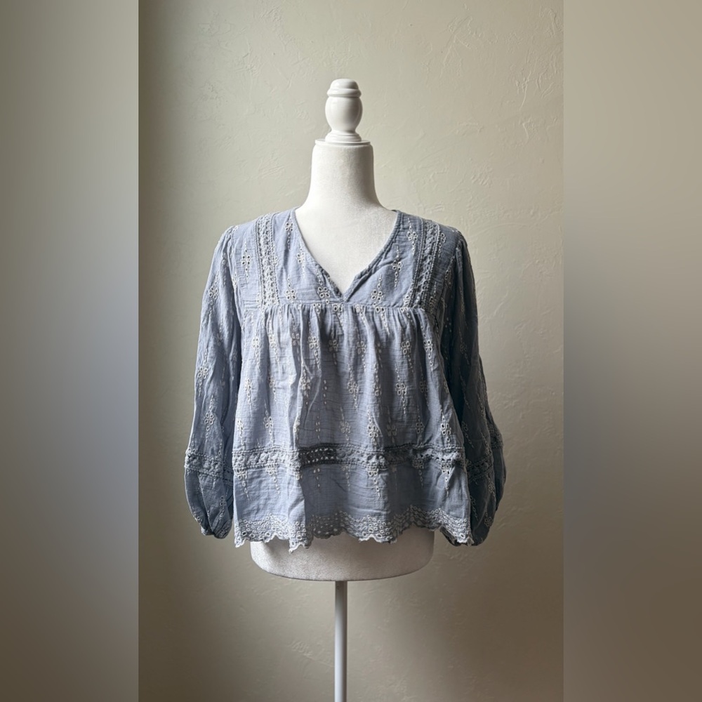 American Eagle Blue Embroidered Boho Peasant Blouse Lace Trim XS